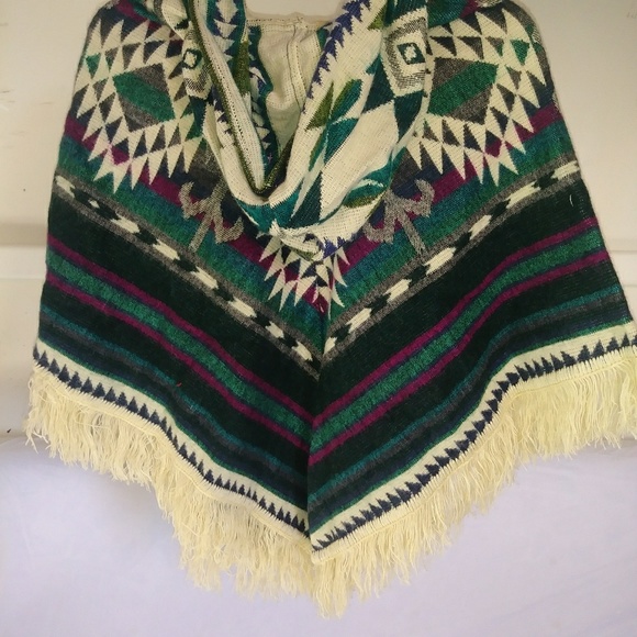 Ponchos 100 %hechos en ecuador made in Ecuador - Picture 5 of 8